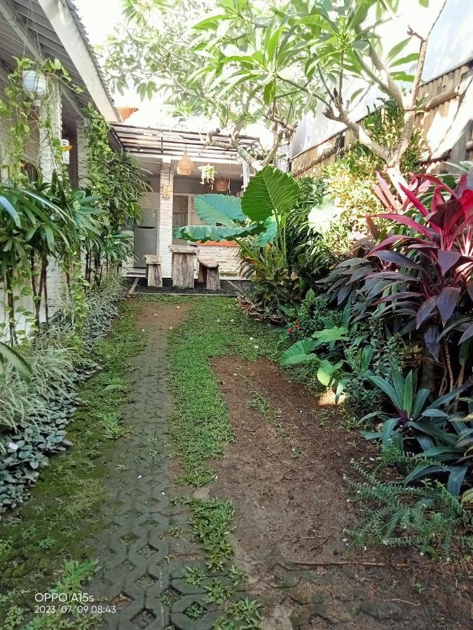 Pondok Ayu Homestay Canggu Εξωτερικό φωτογραφία